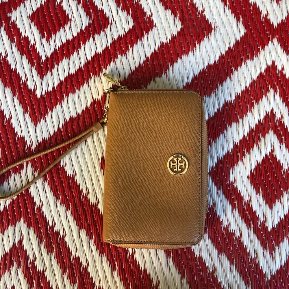 Tory Burch Smart Phone Wallet Wristlet Phone Case
